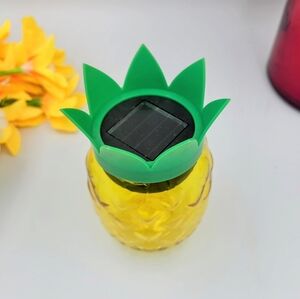 Solar Pineapple Light Decor